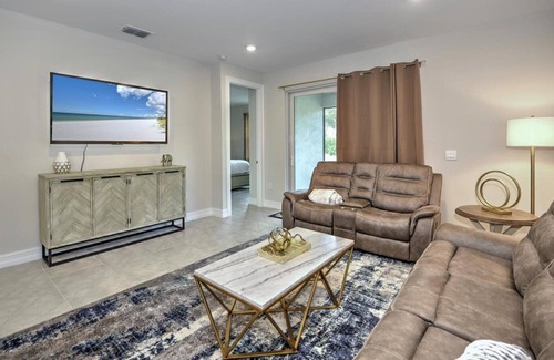 Naples Villa | Brand New 2/2 Villa w/ Den in Designer Enbrook Commnuity