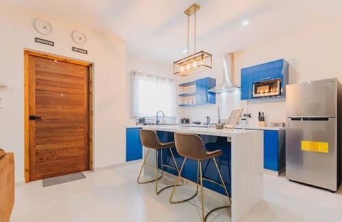 Tanki Leendert House | Brand New 2bd , plunge pool, outdoor seating, free parking
