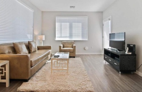 Menlo Park Apartment | Brand New Anton Menlo Luxury Studios with Great Onsite Amenities