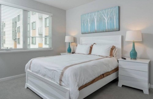 Menlo Park Apartment | Brand New Anton Menlo Luxury Studio with Great Onsite Amenities