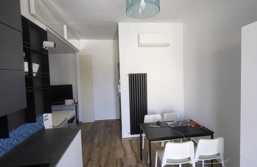 Zona Farini Apartment | Brand New apartment close to Isola and Porta Garibaldi