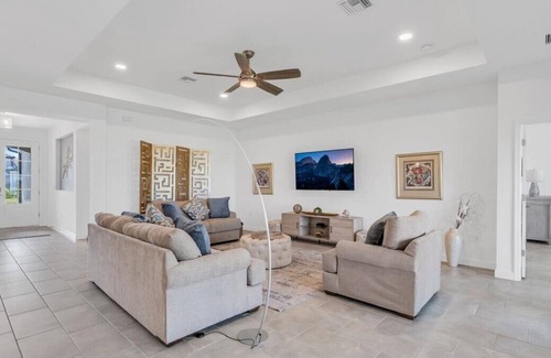 Gateway House | Brand new build 3 bed 3 bath in amazing resort