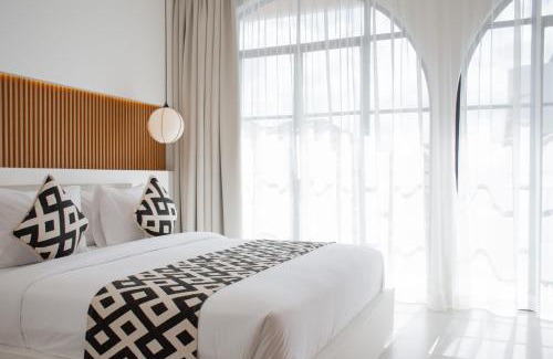Batu Bolong House | Brand New Designer 1BR Villa