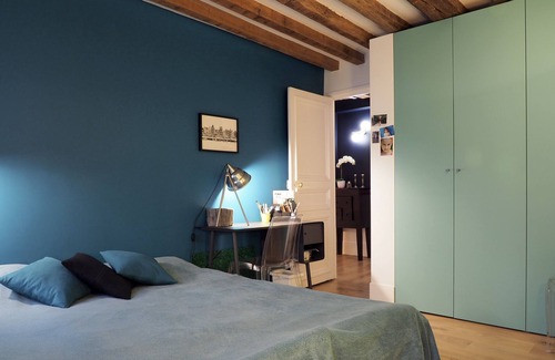 Marais Apartment | BRAND NEW - FAMILY charmful apartment - SPACIOUS and QUIET and large kitchen