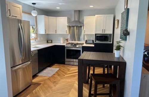 Livingston Apartment | Brand-New Gorgeous King Suite! Extremely quiet and comfortable