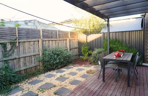 Maidstone House | Brand New Home with Private Rooms