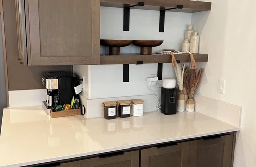 Pumpkin Center House | Brand New, Luxury 2BD/2BA Home in a Quiet Newly Constructed Area of Bakersfieldn