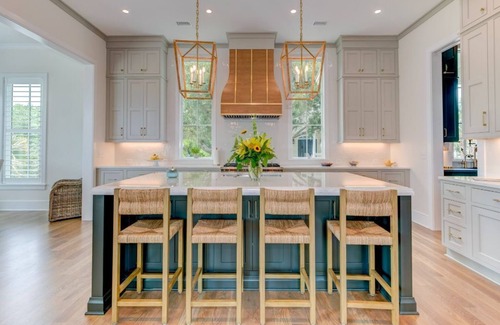 Isle of Palms House | 🍾Brand New Luxury~ 6 bedrooms, 7.5 bathrooms, pool, spa, elevator, ocean views 🌅