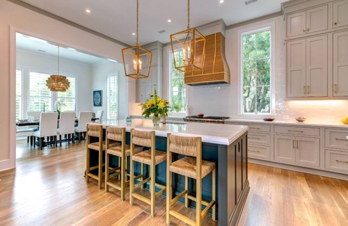 Isle of Palms House | 🍾Brand New Luxury~ 6 bedrooms, 7.5 bathrooms, pool, spa, elevator, ocean views 🌅