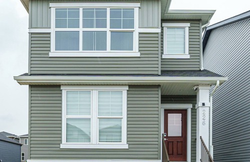 Evanston House | Brand New Sleek 4BR Cozy Home with Main floor BR and Full BA, Sleeps 8