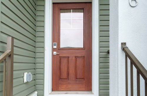 Evanston House | Brand New Sleek 4BR Cozy Home with Main floor BR and Full BA, Sleeps 8