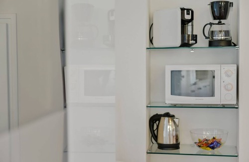 San Lorenzo Apartment | Brand New Stylish and Spacious 3 BR 3 BTH Apt w/made in Italy Furniture