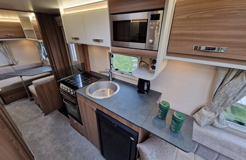Cylch-Y-Garn Ski Chalet | Brand new Touring Caravan Sited all Setup Ready