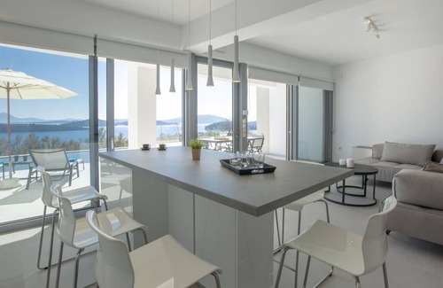 Perigiali Villa | Brand new Villa Eos with endless view & close to beach & Nidri