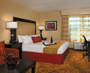 Table Rock Hotel | Branson Hillside Hotel