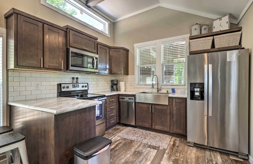 Branson Cabin | Branson Tiny Home on 52 Acres w/Private Pond!