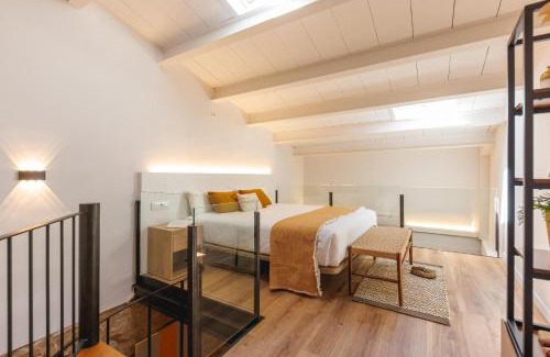 Barri Vell Apartment | Bravissimo Ballesteries 40, Barri Vell duplex