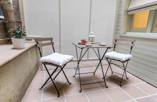 Old Town Apartment | Bravissimo Cort Reial-1A