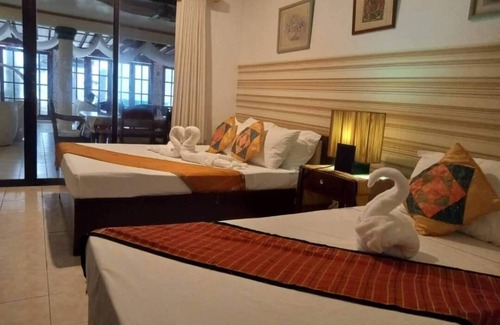 Hinoba-an Hotel | Brazaville Beach Resort