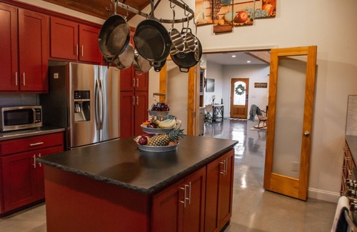 Waco House | Brazos Shores- Spectacular 4 Bedroom, 3 Bath House