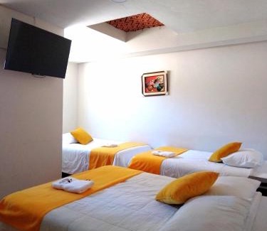 Aguas Calientes Bed & Breakfast | Brd and Brefasck Veronica
