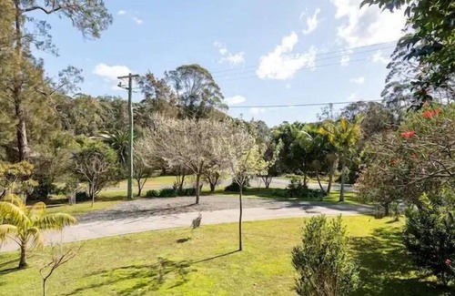 South Durras Apartment | Breakfast, linen and beach towels included