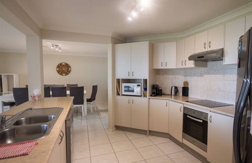 San Remo House | Breakwater House - 5 bedroom waterfront house with panoramic lake views.