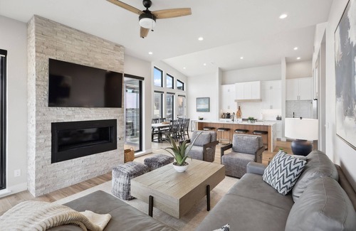Graford Villa | Breakwater PK | Brand new home Juniper Ridge | Sleeps 14