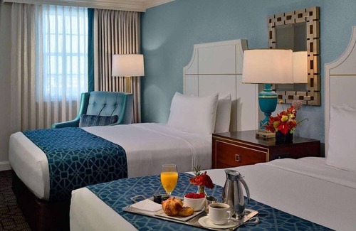 French Quarter Resort | Breath of Fresh Air! Breakfast for 2 included. Pets Allowed!