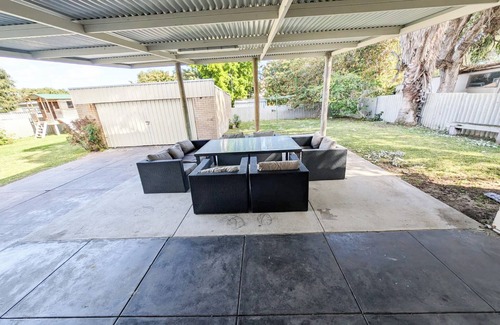 Lancelin House | Breathe Ezy - Welcome to Breathe Ezy, a spacious 7-bedroom home