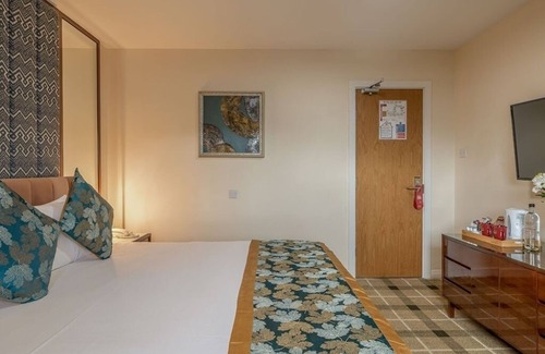 Fort William Hotel | Breathe the Highlands l Sun Terrace Access, Near Historic Fort William Sites