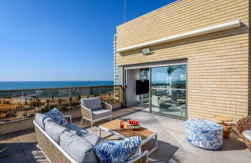 Kerem HaTeimanim Apartment | #Breathtaking 4BR/3BA Duplex Seafront