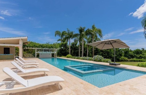 Las Lomas Villa | Breathtaking and Elegant Villa at Casa de Campo