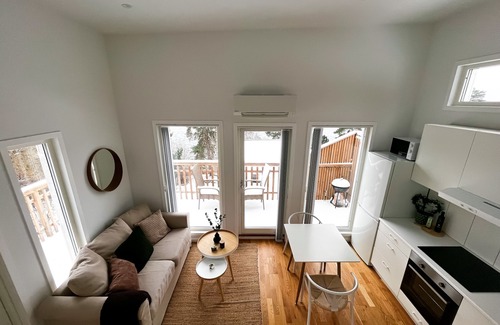 Upplands-Bro Municipality House | Breathtaking Lakefront Gem~Stunning View~Priv Pier