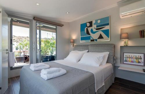 Vouliagmeni Apartment | Breathtaking Penthouse Vouliagmeni