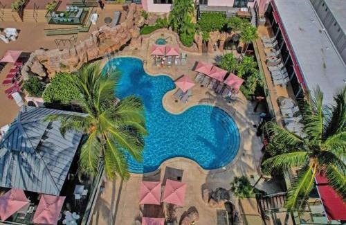 Mid Beach Apartment | Breathtaking resort condo w beach service Unit 908