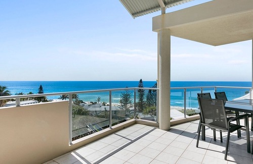 Sunshine Beach Apartment | Breathtaking views of Sunshine Beach - Unit 7/21 Park Crescent