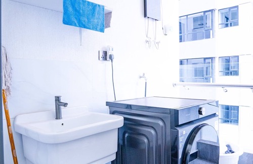 Kilimani Apartment | Breathtaking Views!Modern2BR:Pool,Gym,Parking.