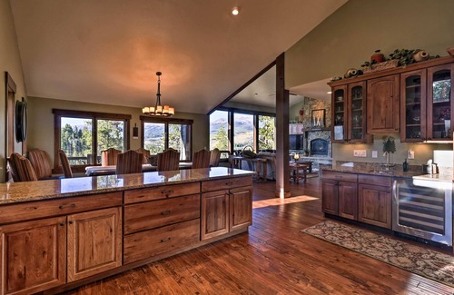 Braddock Hill House | Breck Mtn Home w/Hot Tub & Game Room!