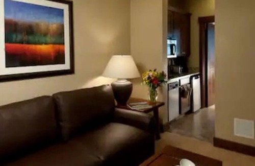 Breckenridge Cabin | Breckenridge, CO - Studio Suite at Grand Lodge on Peak 7 Ski-in/Ski-out Resort