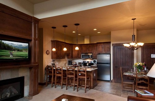 Breckenridge Resort | Breckenridge Grand Lodge Peak 7 Ski In/Ski Out Luxury Condo - New Years Week!