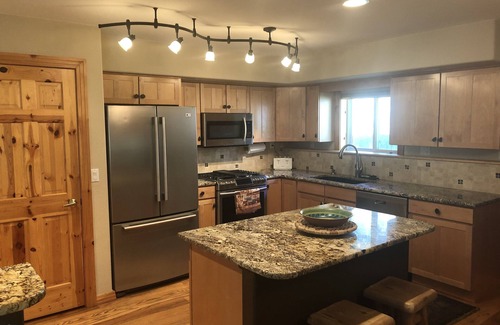 Warrior's Mark House | Breckenridge Retreat, Private Hot Tub, Great Views, Free Bus Route, Walk to Town