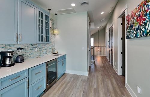 Lower Grand Lagoon House | Breezy Beach