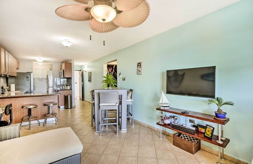 Rincon Condo | Breezy Condo w/Ocean View Balcony: Walk to Beach!