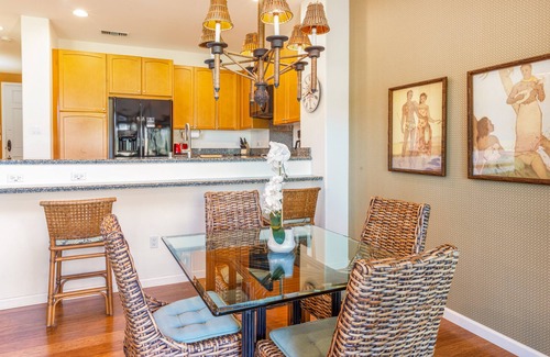 Waikoloa Condo | Breezy, elegant home in a great location with pools, hot tubs & tennis