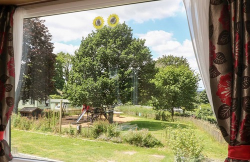 Tavistock House | BRENTOR, family friendly, with a garden in Moortown
