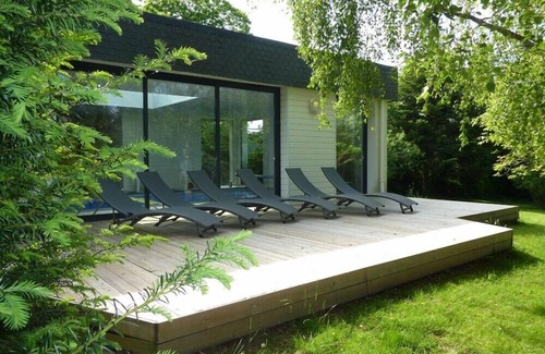 Clohars-Carnoet Villa | Breton style villa set in a large garden, indoor heated pool (28°), jacuzzi