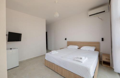Sarande Hotel | Brian's Rooms