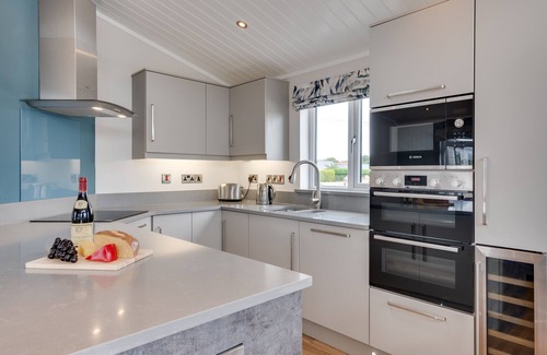 Burnham Market House | Briargate 38 - Three Bedroom House, Sleeps 6
