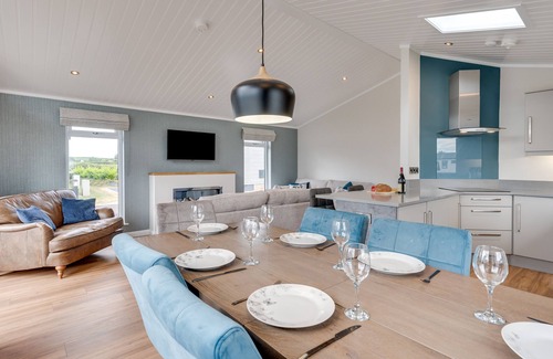 Burnham Market House | Briargate 38 - Three Bedroom House, Sleeps 6